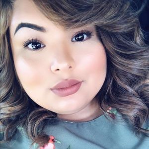 Meet your Posher, Amie